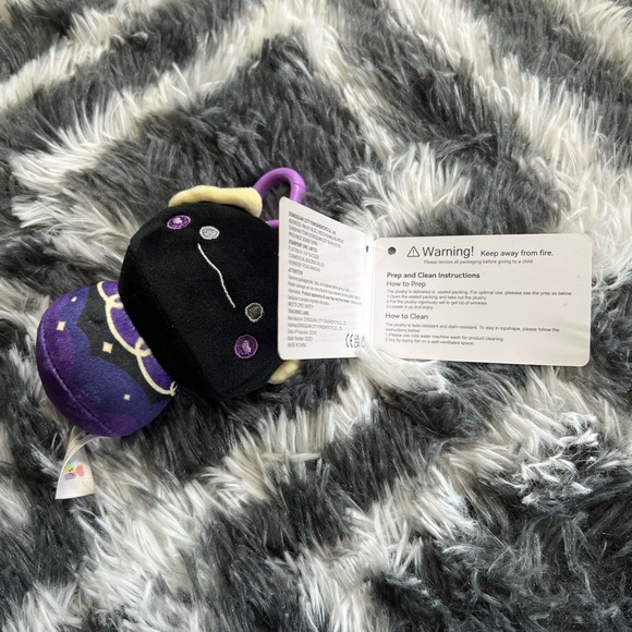 MeWaii® Mushroom Family Magic Axolotl Kawaii Plush Squish Toy Keychain NWT - Picture 4 of 6